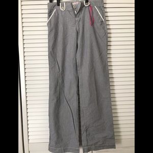 Duck Head Jeans Co.| Wide-Leg Crop Pants in Stripe.